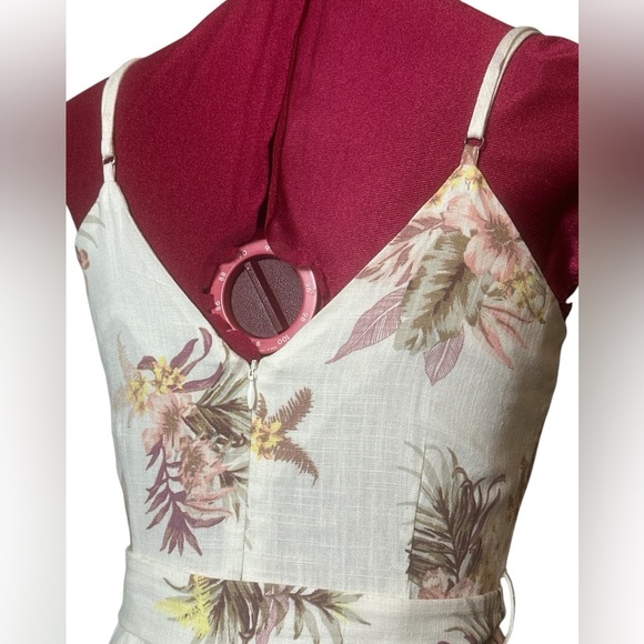 Minkpink floral print wide leg fully lined maxi jumpsuit - Picture 8 of 14